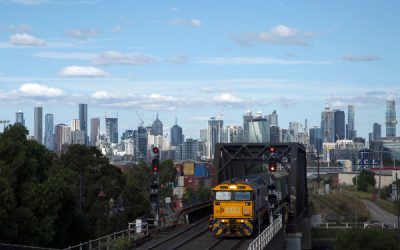 Kann man in Australien einen Güterzugführer von der „Strasse auf den Sitzplatz“ bringen?